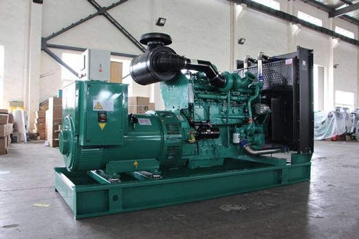 麻江320kw康明斯柴油发电车出租